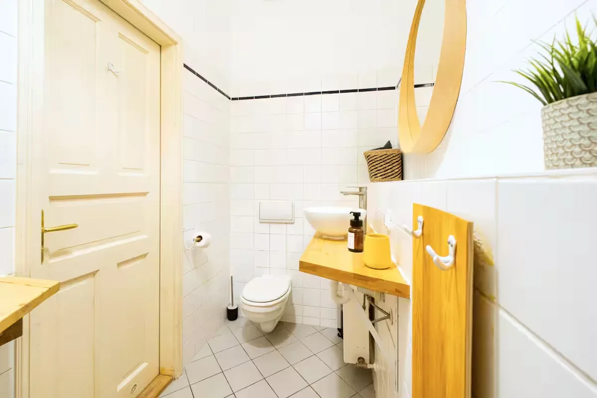 Zwei Zimmer zum grünen Innenhof in Friedrichshain – ca. 50 m² · Bild 13