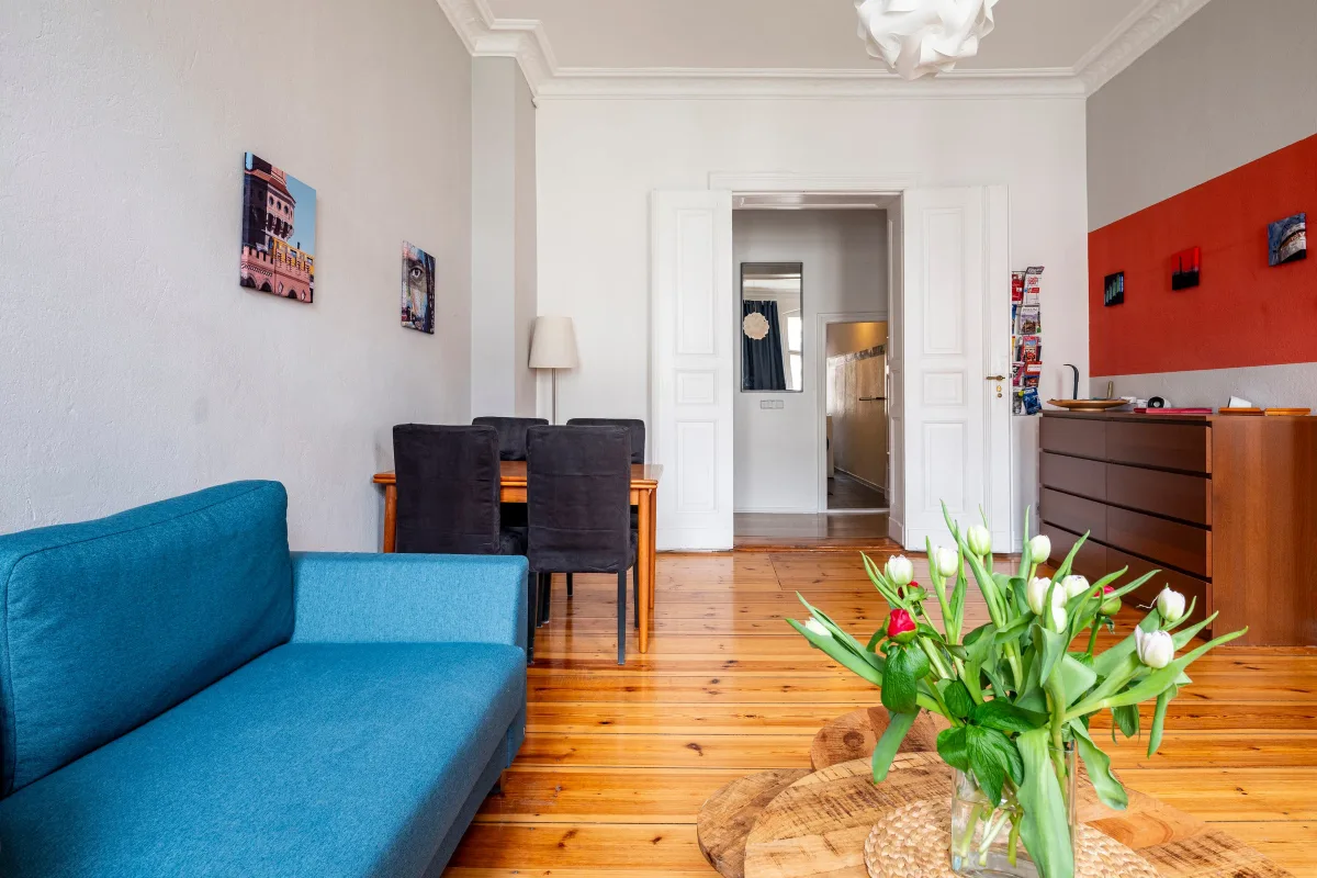Helle 2-Zimmer-Altbauwohnung mit Stuck und Dielen am Helmholtzplatz · Bild 11