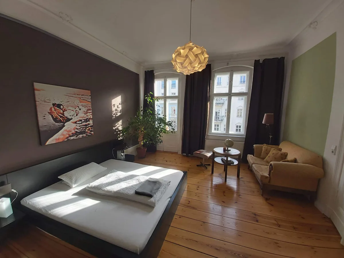 Helle 2-Zimmer-Altbauwohnung mit Stuck und Dielen am Helmholtzplatz · Bild 27