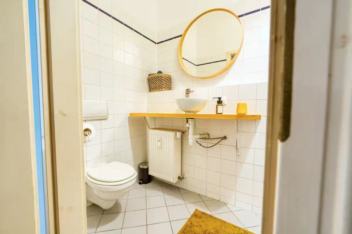 Zwei Zimmer zum grünen Innenhof in Friedrichshain – ca. 50 m² · Bild 11