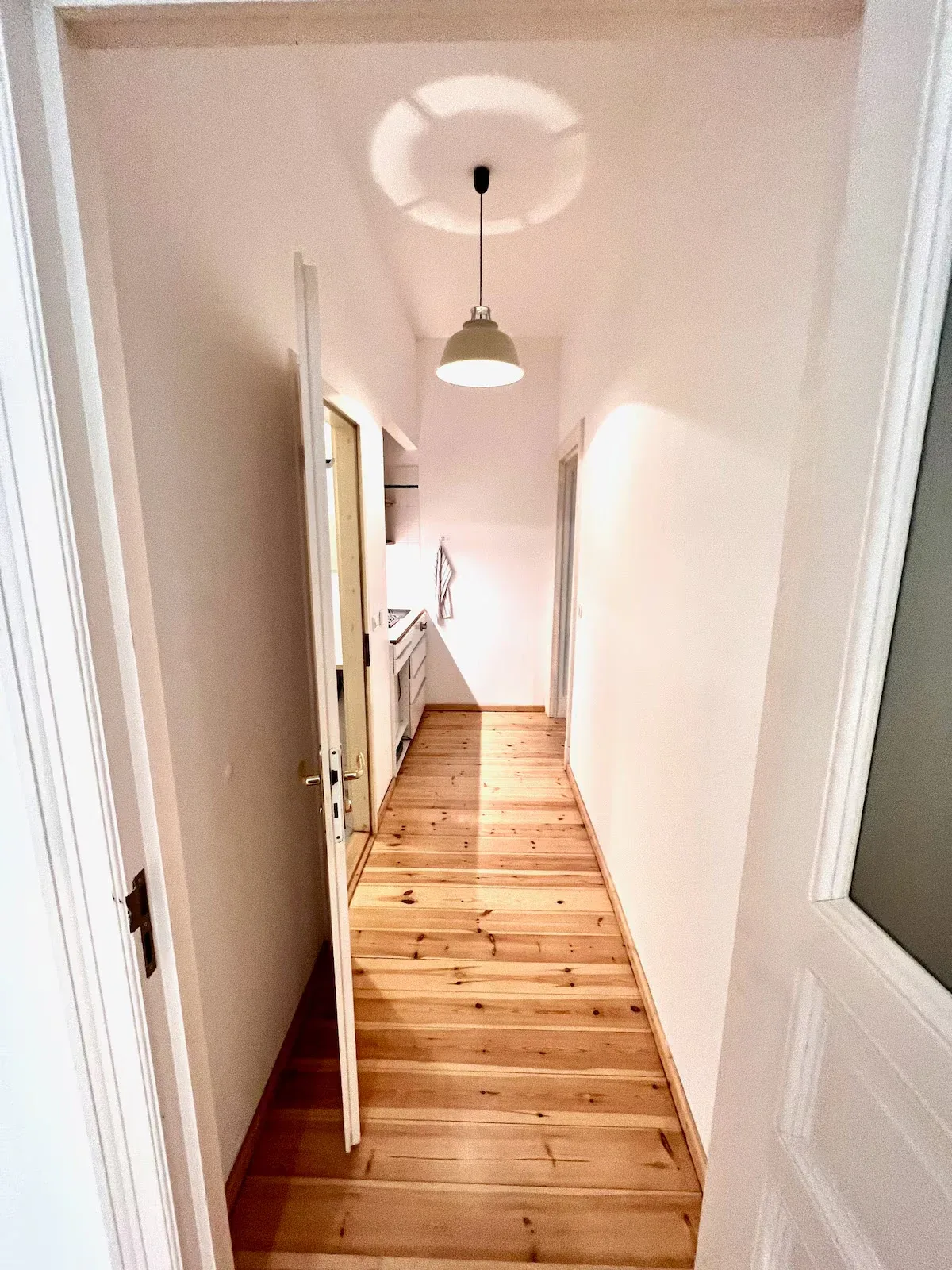 Zwei Zimmer zum grünen Innenhof in Friedrichshain – ca. 50 m² · Bild 14