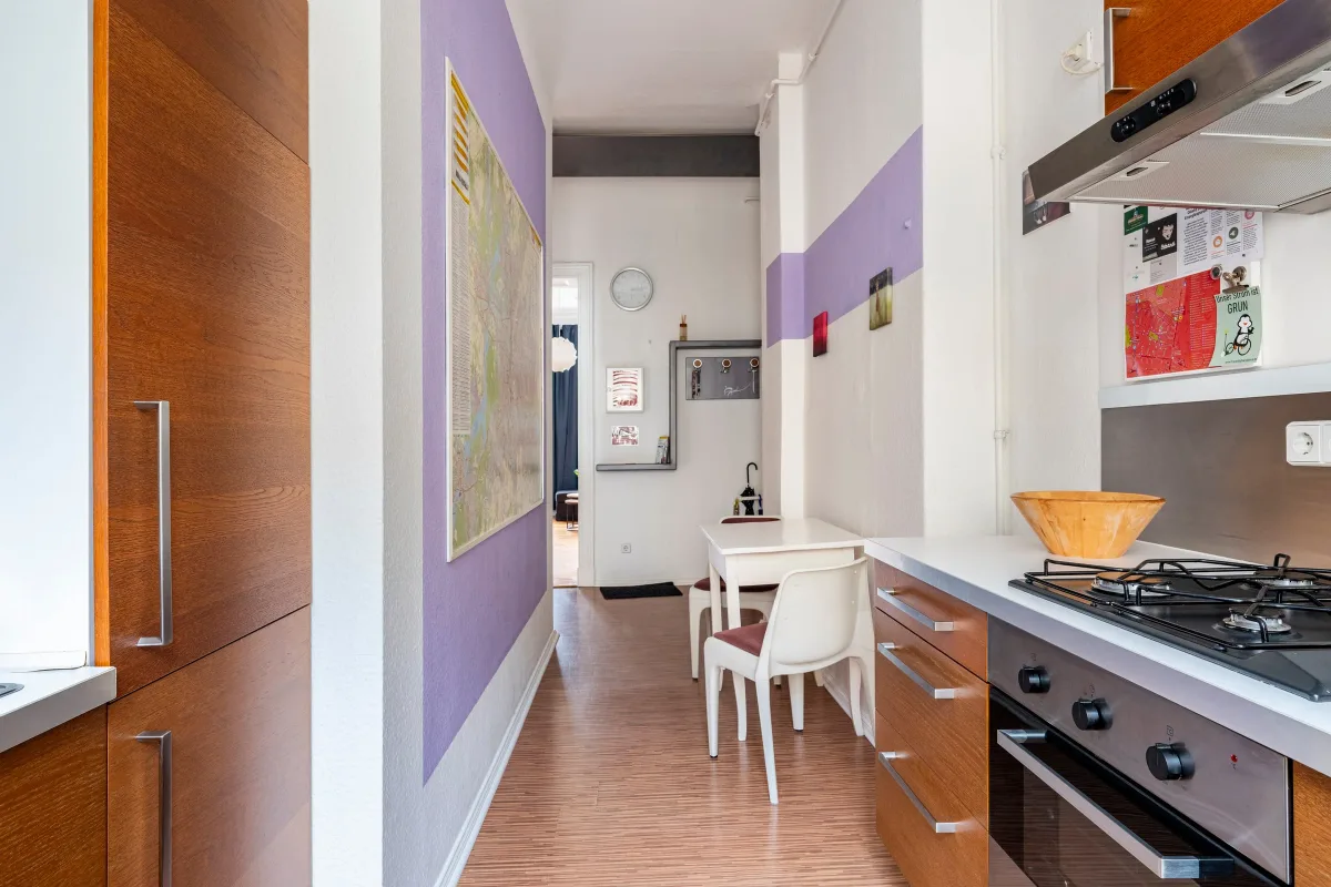 Helle 2-Zimmer-Altbauwohnung mit Stuck und Dielen am Helmholtzplatz · Bild 19